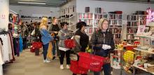 GENÅBNING AF RØDE KORS BUTIKKEN I DAG LØRDAG DEN 9. MAJ