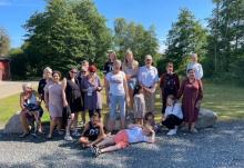 ”Det har jeg ikke prøvet før, så det kan jeg helt sikkert!” Erfaringer fra en uges familielejr på Fur med i alt 11 familier